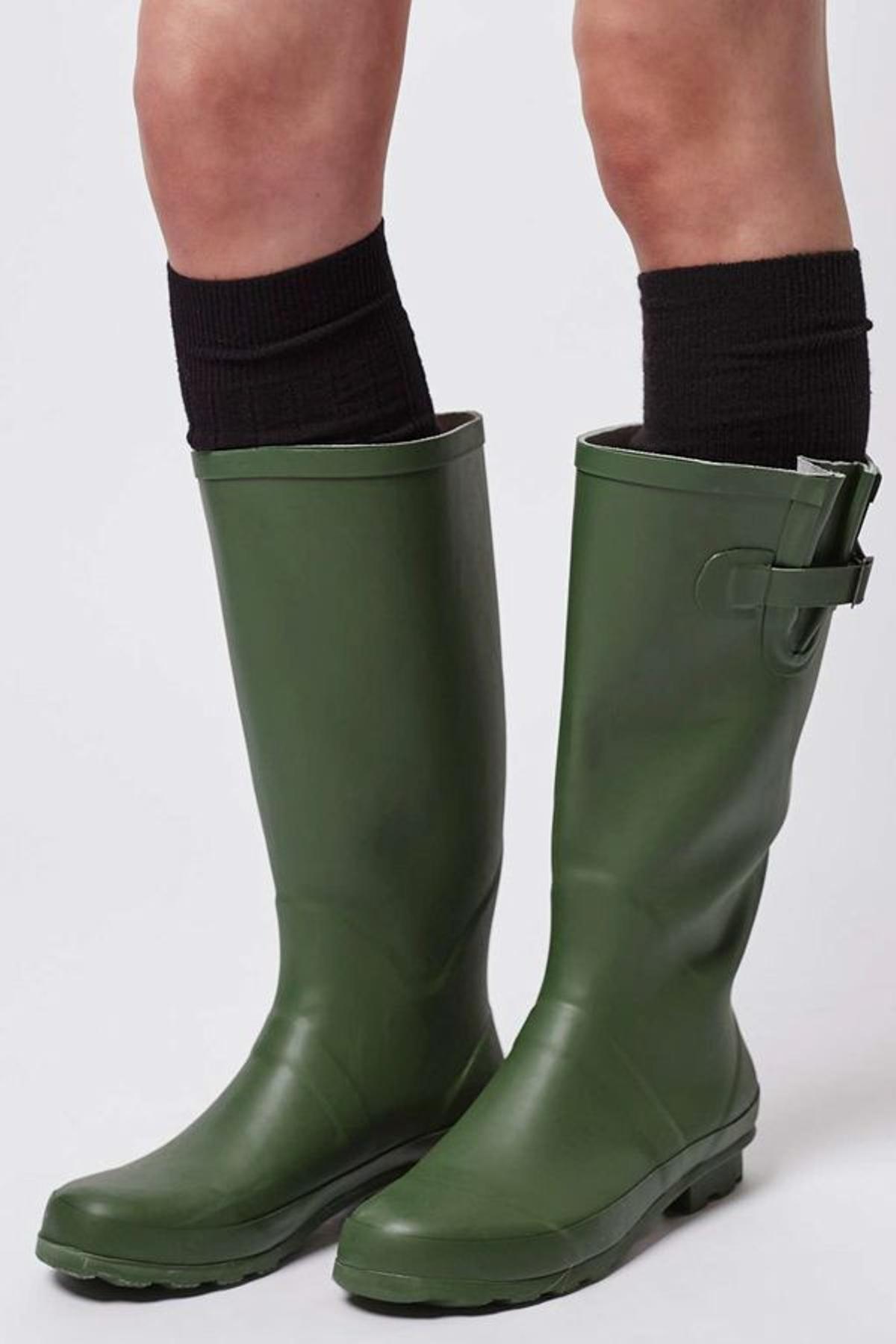 Disfraces fáciles para chica en Halloween: botas de agua de Topshop