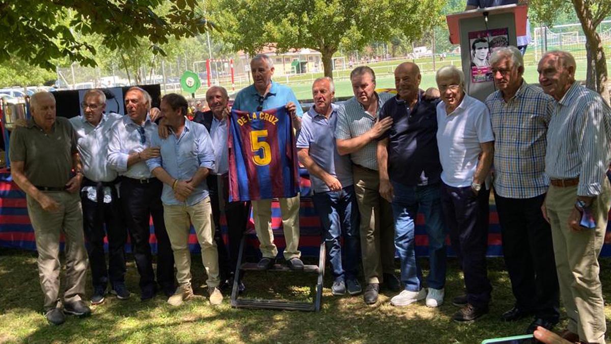 Los jugadores del FC Barcelona que arroparon a De la Cruz en Boñar