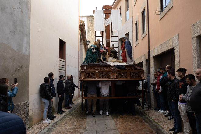 GALERÍA | Las mejores imágenes del traslado de los grupos escultóricos de Zamora a la carpa