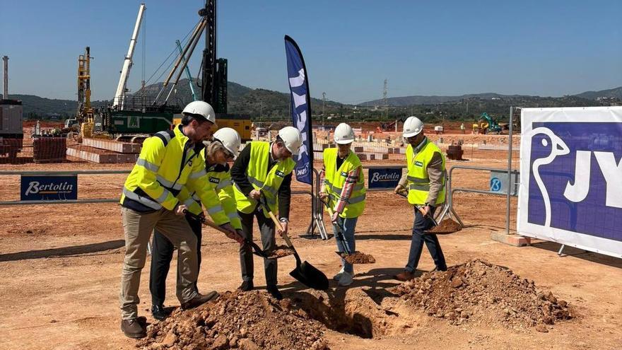 Jysk aúpa a Castellón como "gran nodo logístico e industrial": su centro tendrá 46 metros de altura y almacenará 180.000 palés