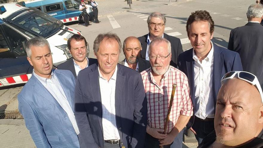 Una delegació de veïns i alcaldes de la Cerdanya es desplaça al Parlament