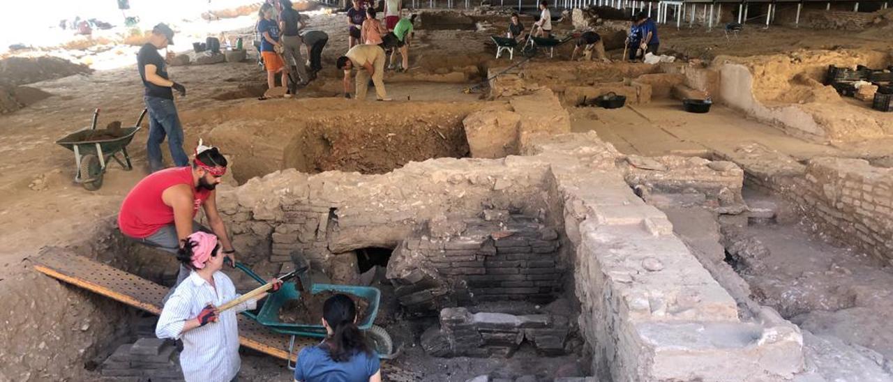 Excavaciones en la Casa del Anfiteatro de Mérida.