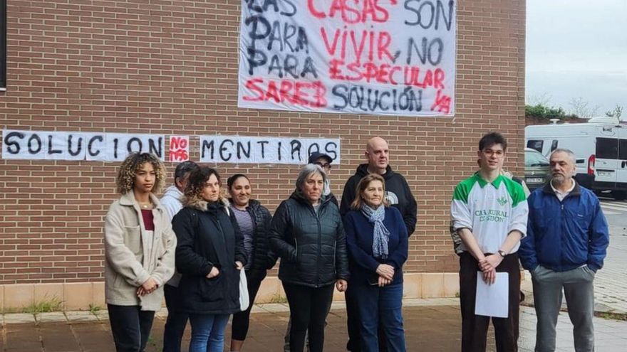 Zapico (IU) plantea que los pisos vacíos de Río Piloña los gestione Vipasa: &quot;Estaremos vigilantes para que nadie se quede en la calle&quot;