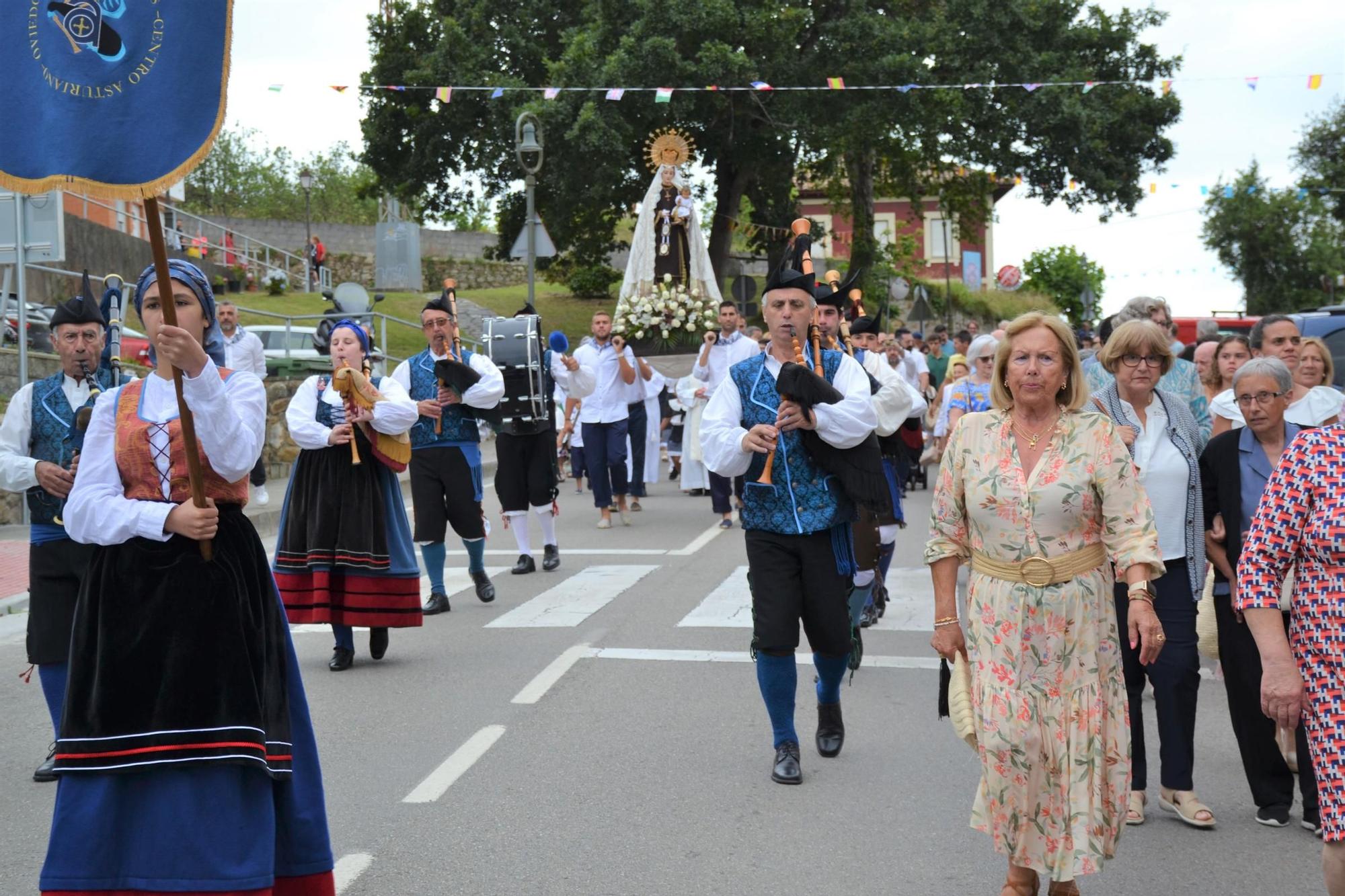 Lastres celebró la Virgen del Carmen