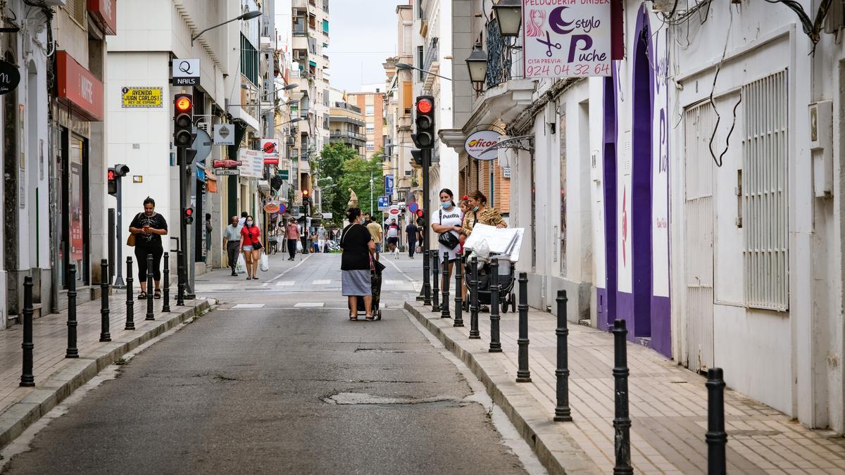 Una parte del tramo de Santo Domingo pendiente de plataforma única y, al fondo, la parte ya ejecutada.