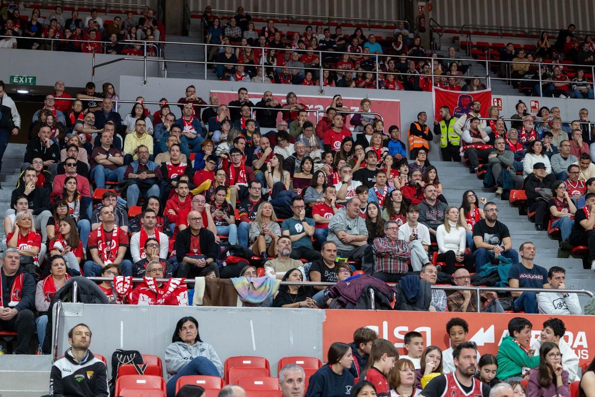 CASADEMONT FEMENINO VALENCIA BASKET