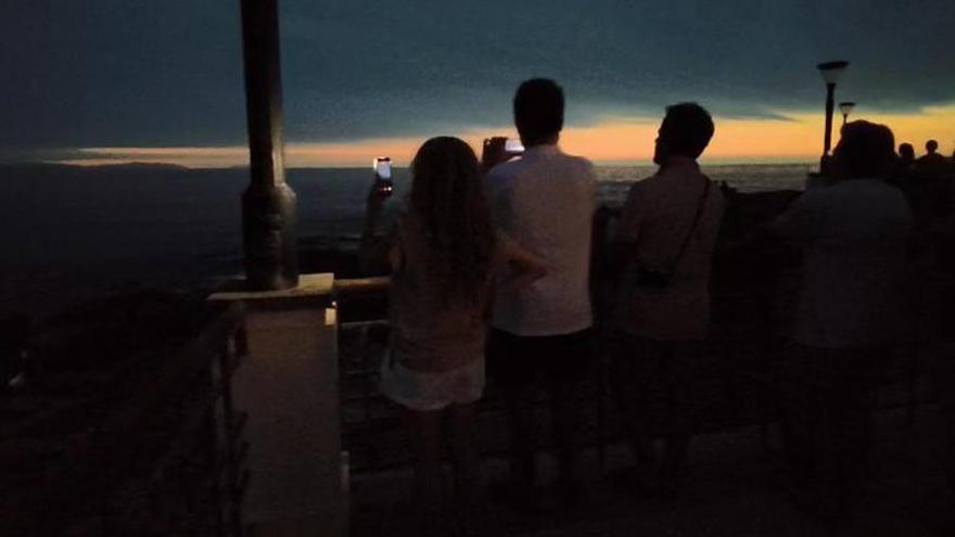 Así se vio el eclipse desde Caión, en A Laracha