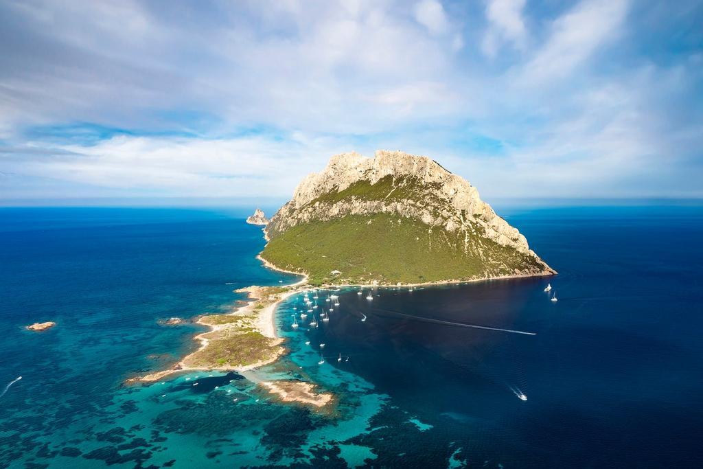 Tavolara, reino más pequeño, Italia