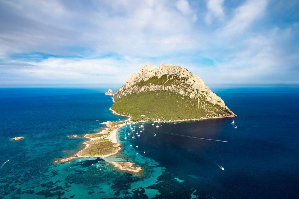 Tavolara, reino más pequeño, Italia