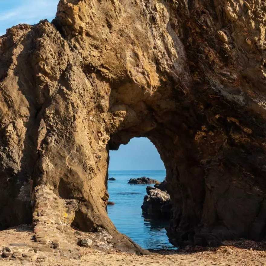El refugio de David Bisbal es una villa milenaria de Almería con un castillo del siglo XVI y 14 kilómetros de litoral