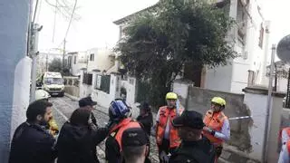 Los vecinos desalojados por el derrumbe de la calle Polvorín no podrán volver a sus casas "hasta nueva orden"