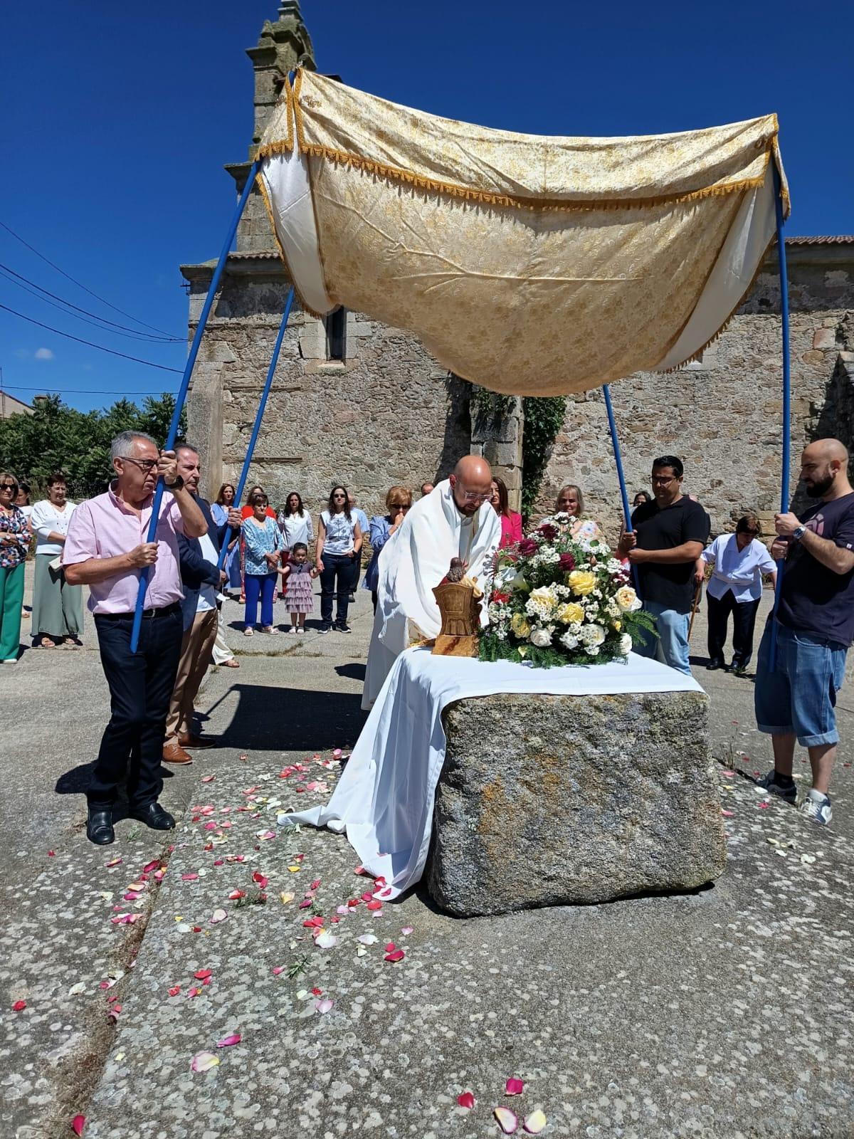 GALERÍA | El Corpus Christi impregna de devoción los pueblos de Zamora