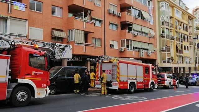 Una mujer resulta herida por contusiones e inhalación de humo tras ...