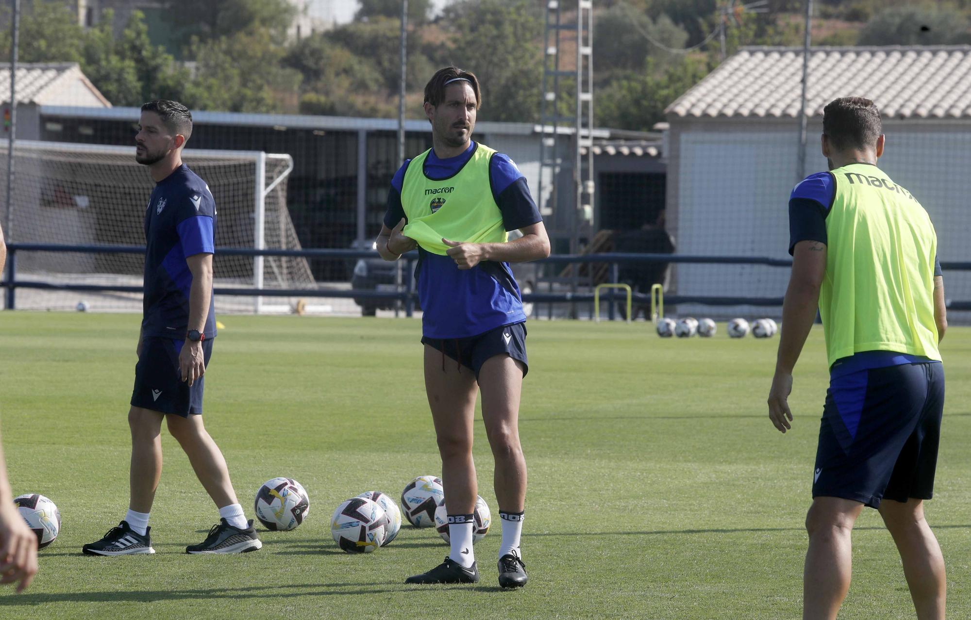 Sesión en Buñol del Levante UD