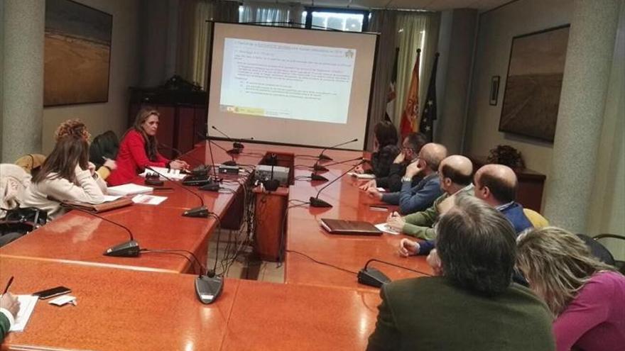 La Junta se reúne con productores de cava para trasladarles su apoyo