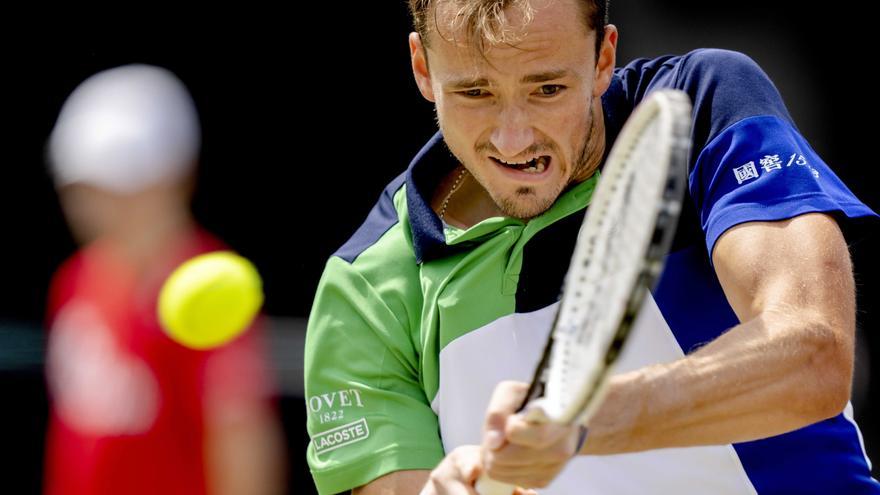 Medvedev vuelve al número 1 de la ATP y Djokovic cae al tercer puesto