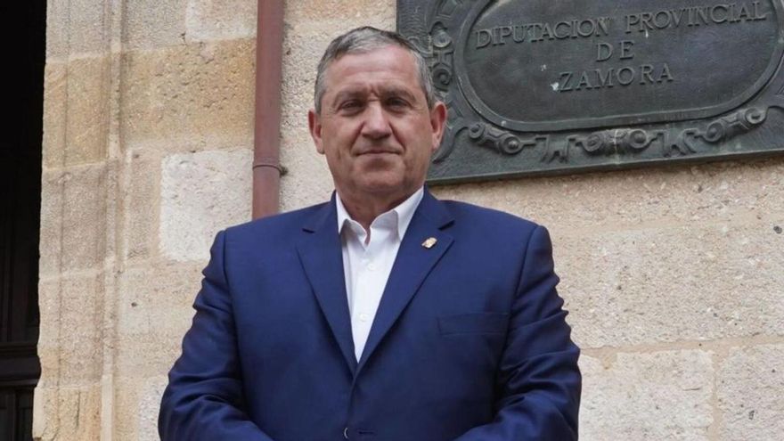 &quot;La Diputación no puede ponerse de lado cuando alguien proyecta emprender&quot;