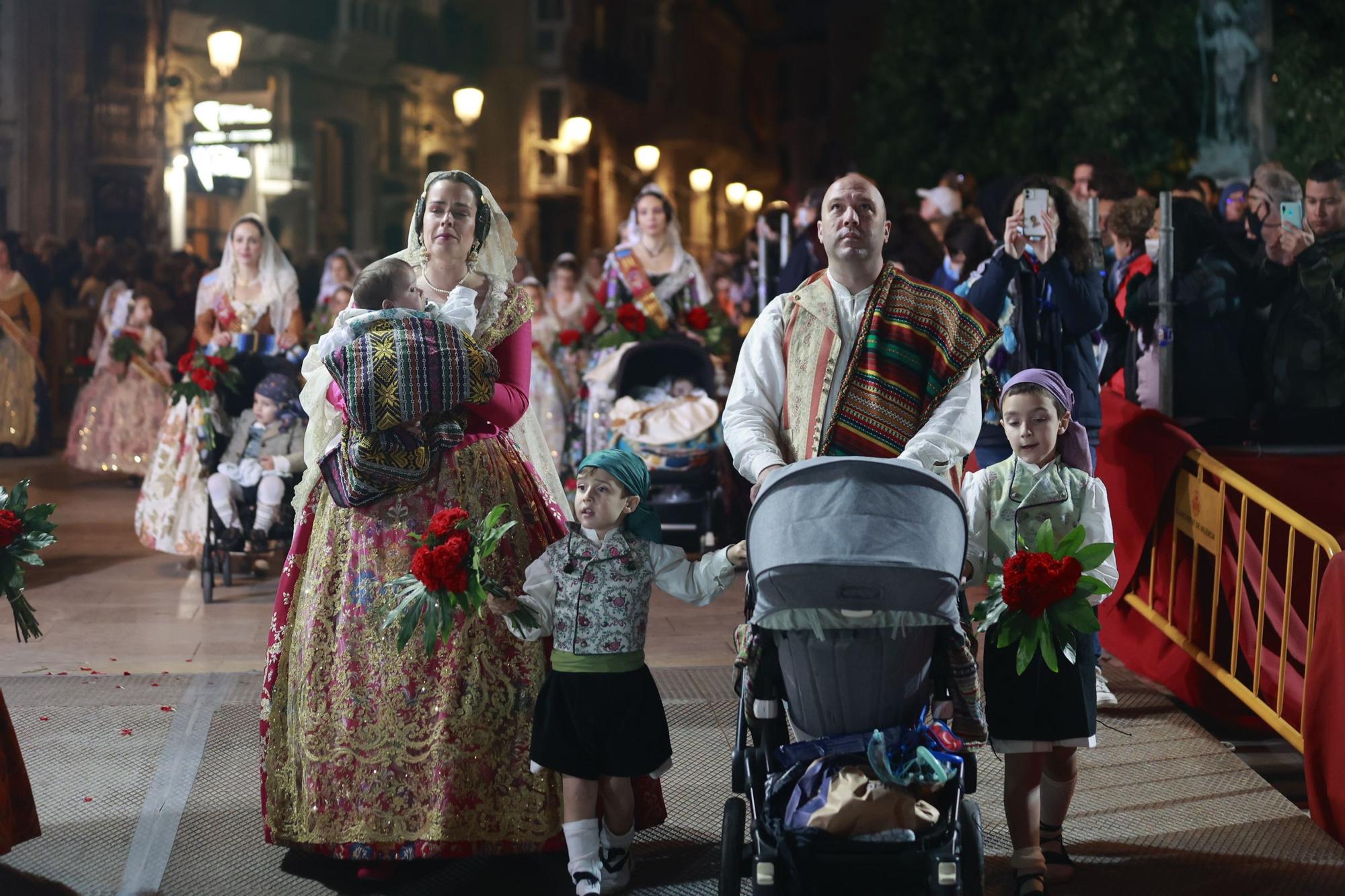 Búscate en el segundo día de ofrenda por la calle Quart (entre las 19:00 a las 20:00 horas)