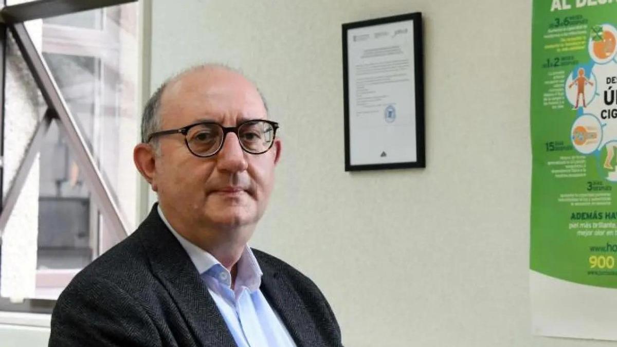 El catedrático y director de la Unidad de Tabaquismo de la USC, Elisardo Becoña