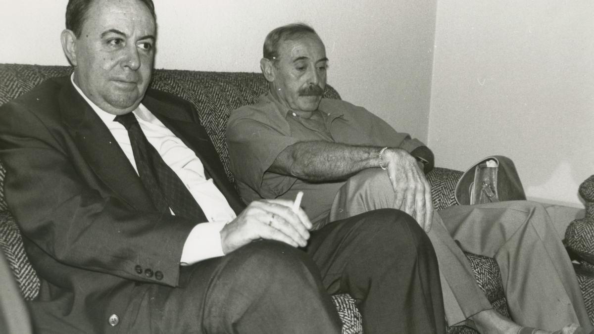 Claudio Rodríguez junto a Jesús Hilario Tundidor.