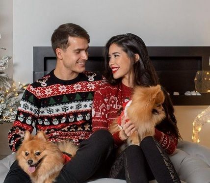 La foto que Denis y Nadia compartieron con sus mascotas en la pasada Navidad.