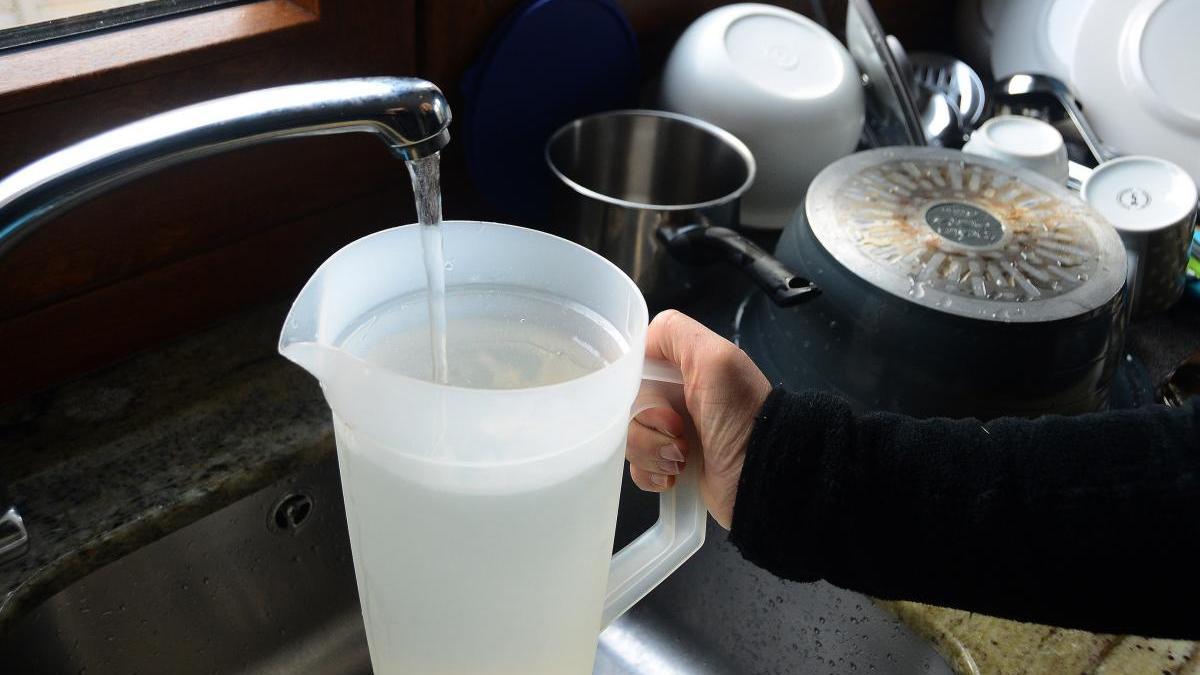 Vigo rebajará el agua a la mitad de consumidores tras un cambio en la tarifa