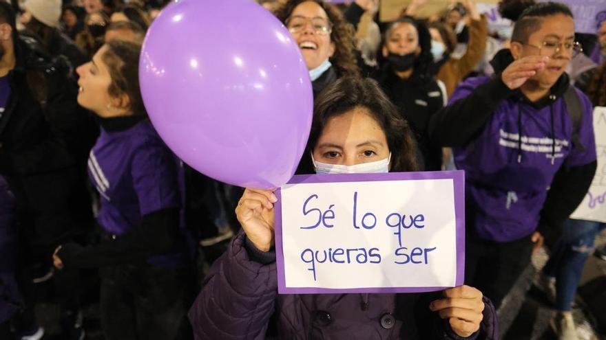 El 8-M divide hasta a la izquierda en Alicante