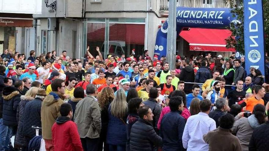 Carrera de adultos de la IV San Silvestre de Ponteareas. // A. H.