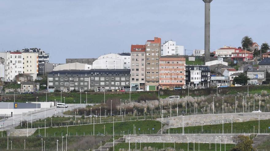 La Xunta rechaza el plan para los 70 pisos de Monelos por rebasar el máximo edificable