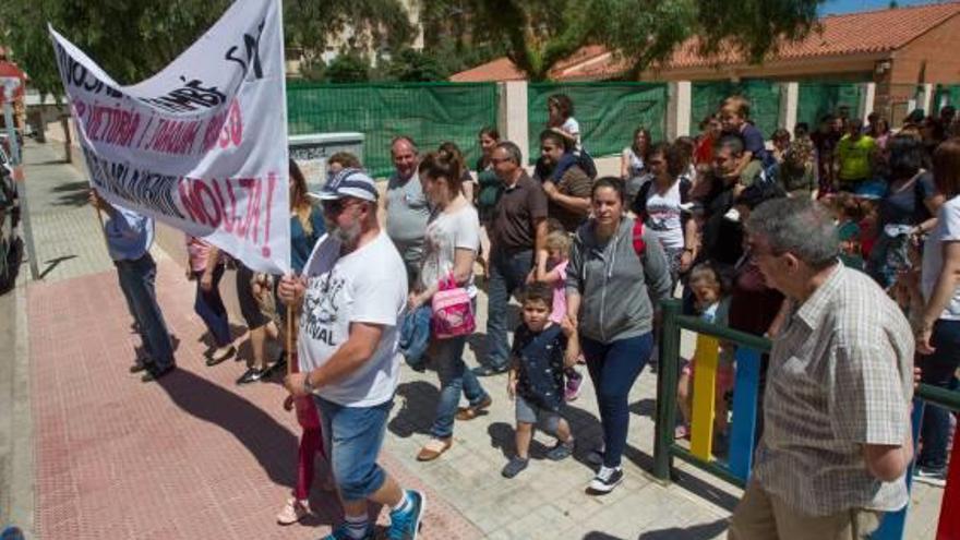 Marcha reivindicativa por un aulario de infantil