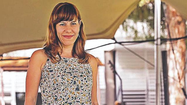Laura Camargo: "Podemos y Més son zombis porque creen que están vivos"