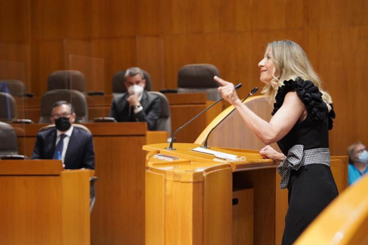 La portavoz adjunta del PP, Mar Vaquero, marca posición ayer en las Cortes. | CORTES DE ARAGÓN