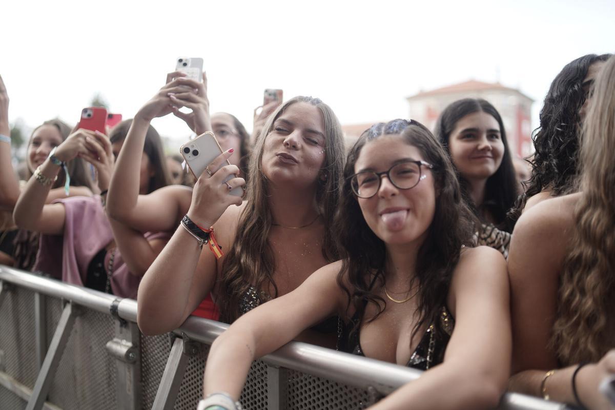 Público en la segunda jornada del Morriña Fest en el Muelle de la Batería en A Coruña