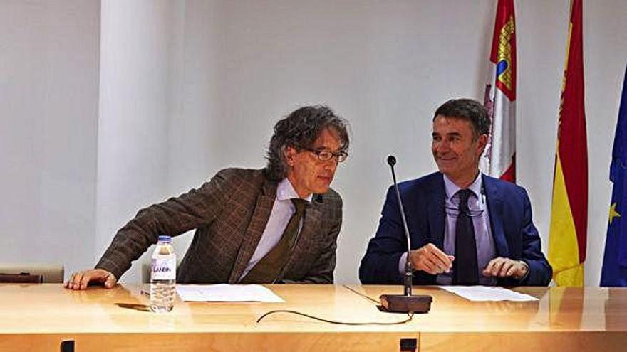 Santiago Mena (izquierda) y Norberto Martín Anero, ayer en el Consejo Consultivo.