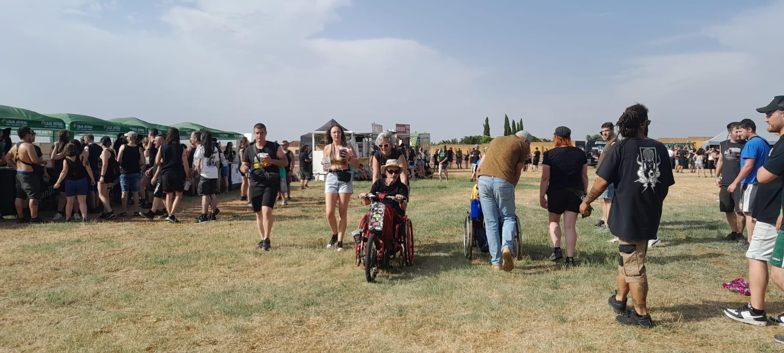 GALERÍA | La primera jornada del Festival "Vintoro" llena Toro de rock, "fuego" y un gran ambiente