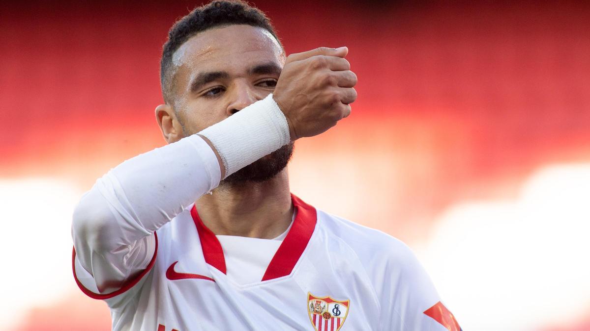 El sevillista Youssef En-Nesyri celebra un gol.