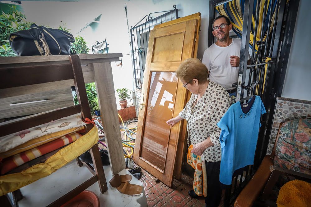 Los vecinos de Molins, devastados por las consecuencias del temporal