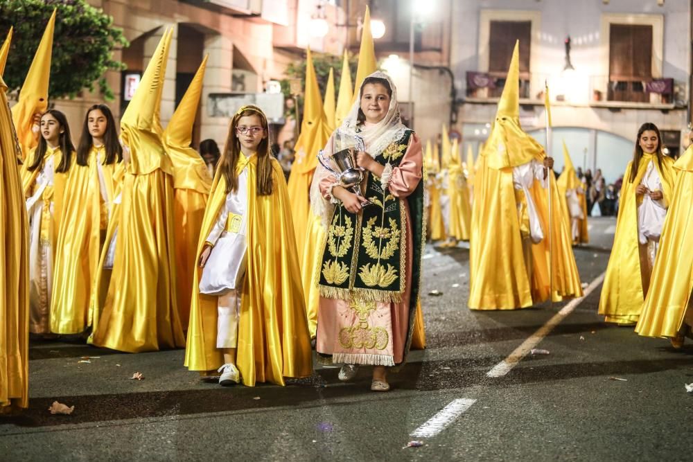 La procesión de la Cofradía de la Samaritana y El Prendimiento recorrieron las calles de Orihuela