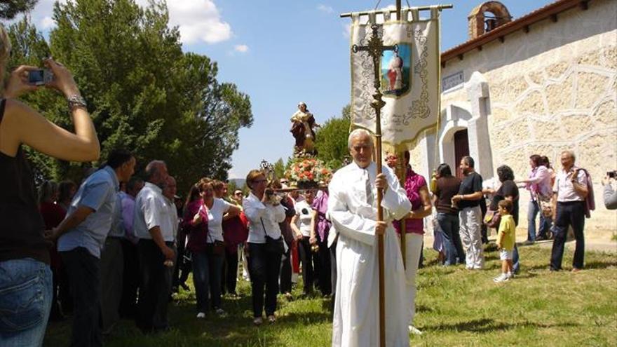Vistabella celebra con fervor las tradiciones y actos populares