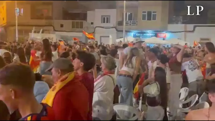 Celebración de la victoria de España ante Francia en el Mundial