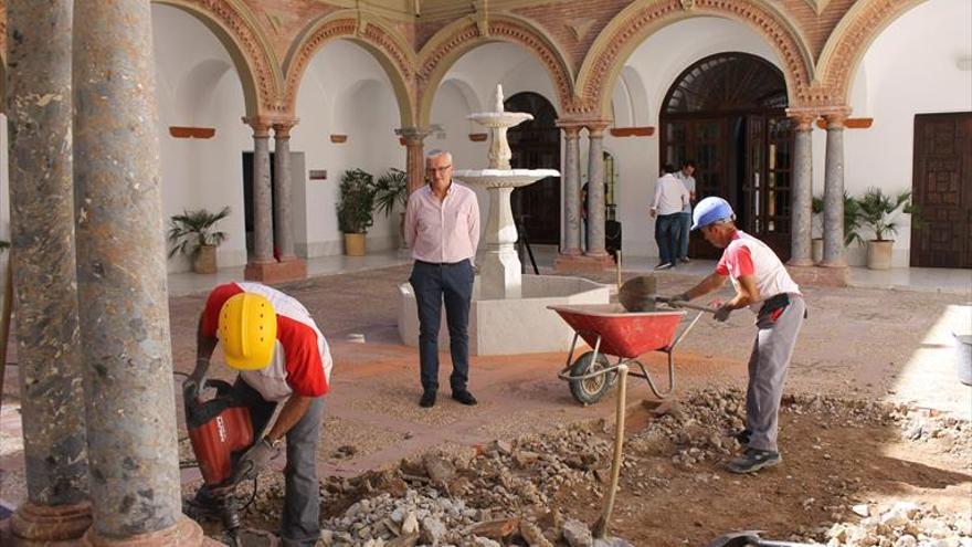 El Consistorio acomete obras de mejora en el Palacio de Santa Ana