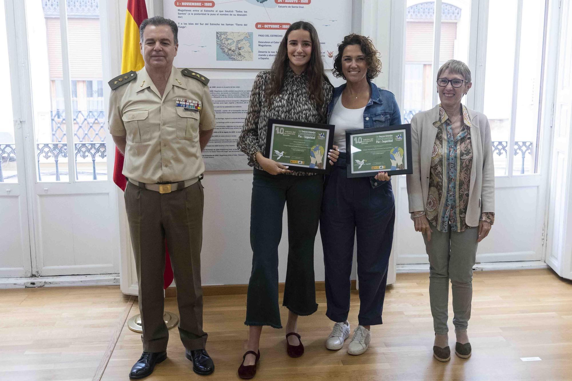 Premios Concurso Literario de Defensa