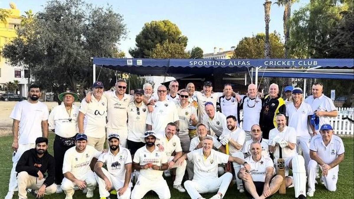 Foto oficial de los jugadores del Ibiza Cricket Club