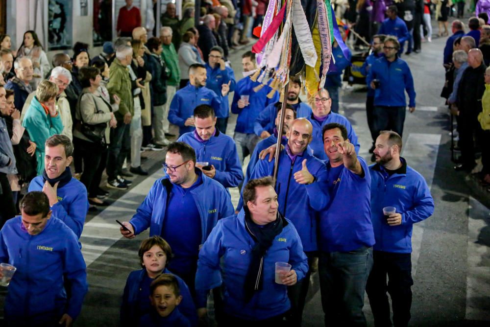 Fiestas Mayores Patronales de Benidorm: Un río de peñas y festeros.