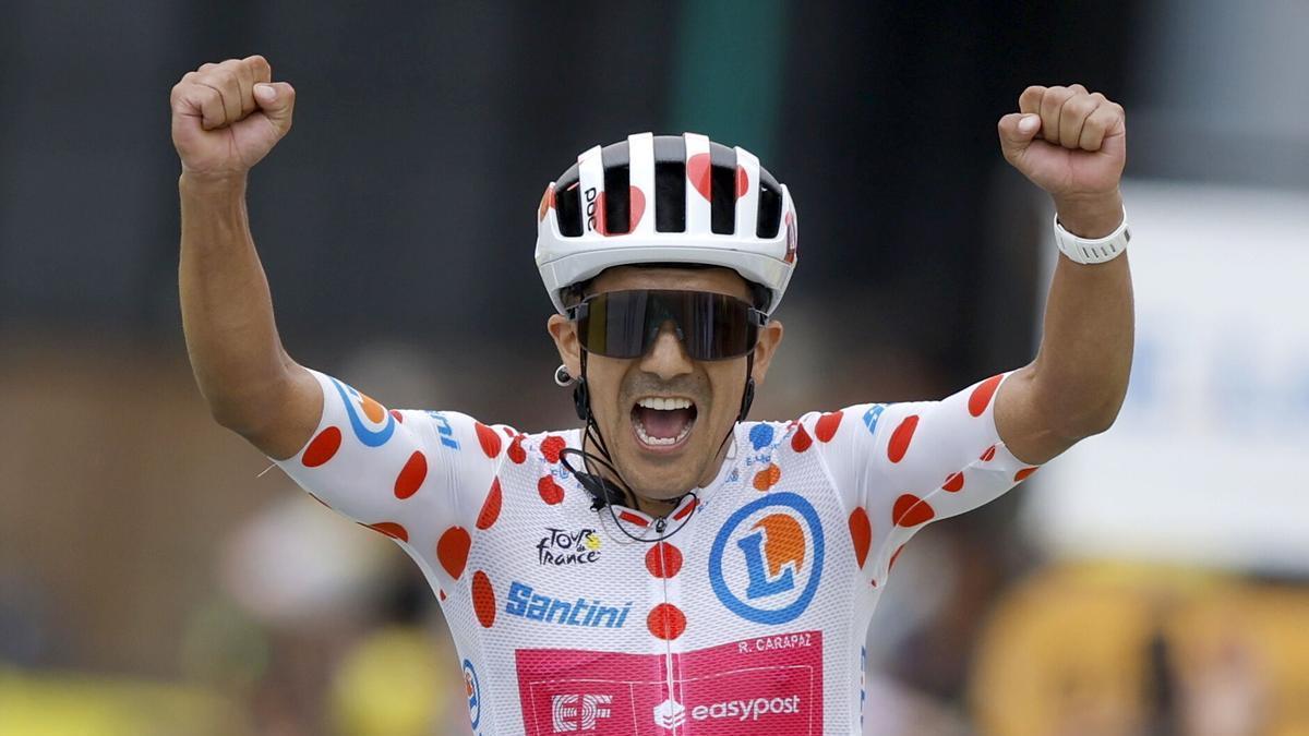 El ecuatoriano Richard Carapaz consiguió en el Alpe d'Huez su segunda victoria en este Tour de Francia, la tercera en total, mientras que el mexicano Isaac del Toro afianzó su tercer puesto en la general, liderada por el esloveno Tadej Pogacar a falta de la jornada simbólica de este domingo.
