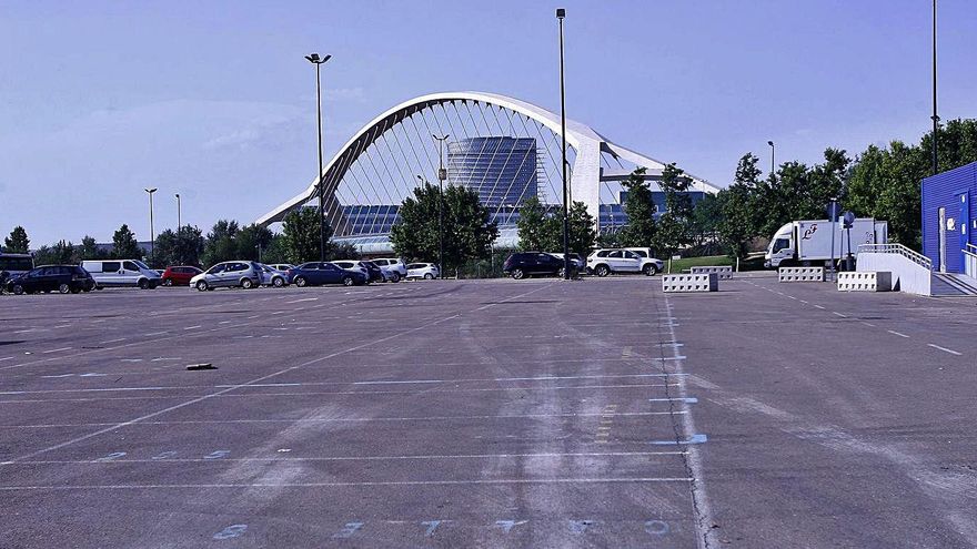 El párking del rastro de Zaragoza se convertirá en un aparcamiento de larga estancia