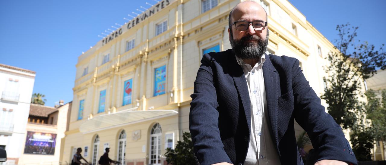 Francisco Jiménez Valverde se subirá este sábado a las tablas del Cervantes para pregonar la Semana Santa de Málaga de 2023.