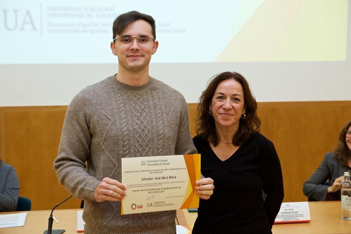 Uno de los alumnos de la UA premiados