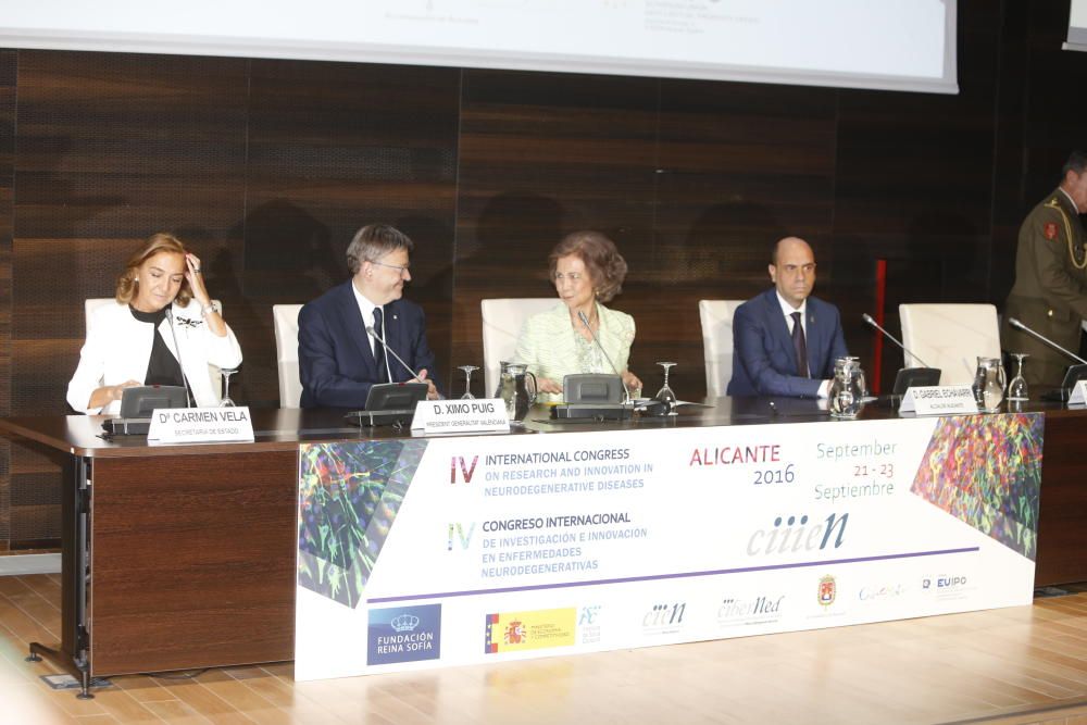 La reina Sofía preside el  IV Congreso Internacional de Enfermedades Neurodegeneratiavas en Alicante