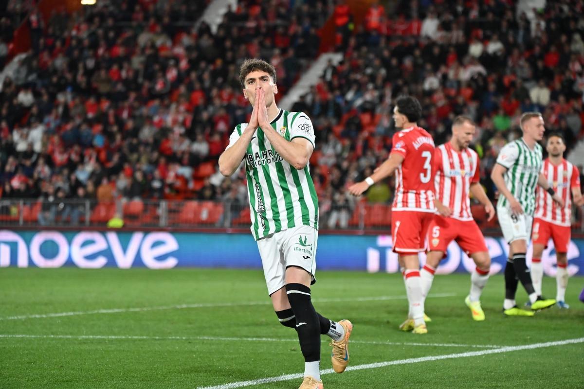 Diego Percan durante el encuentro ante el Almería